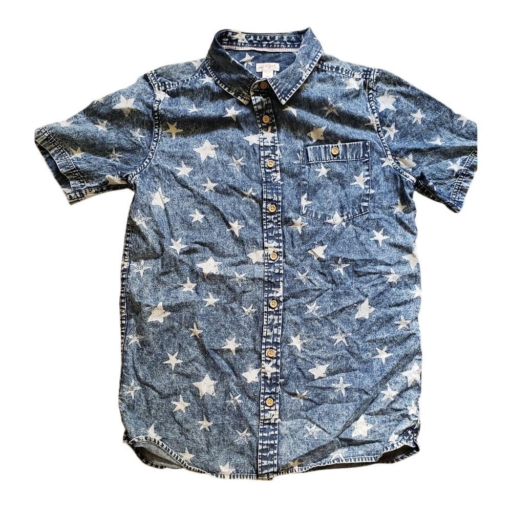 Cat & Jack boys  washed star pattern buttoned shirt size XL